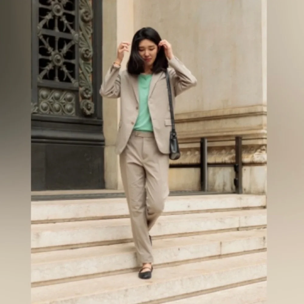 Uniqlo Air sense Jacket - Picture 6 of 10